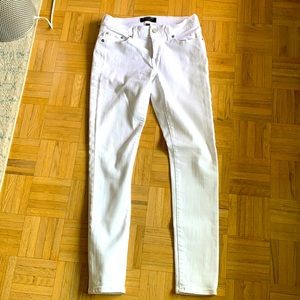 Banana Republic White skinny jeans